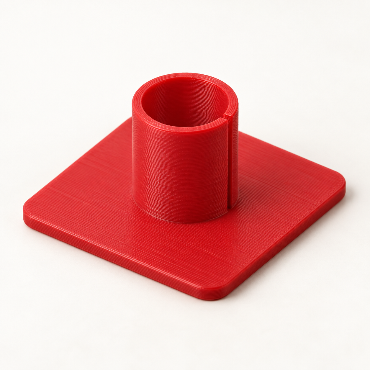 Markerkappen-Dock mit geschlitzter Aufnahme und Klebebasis – rot. KI-Visualisierung der Standardmaße.