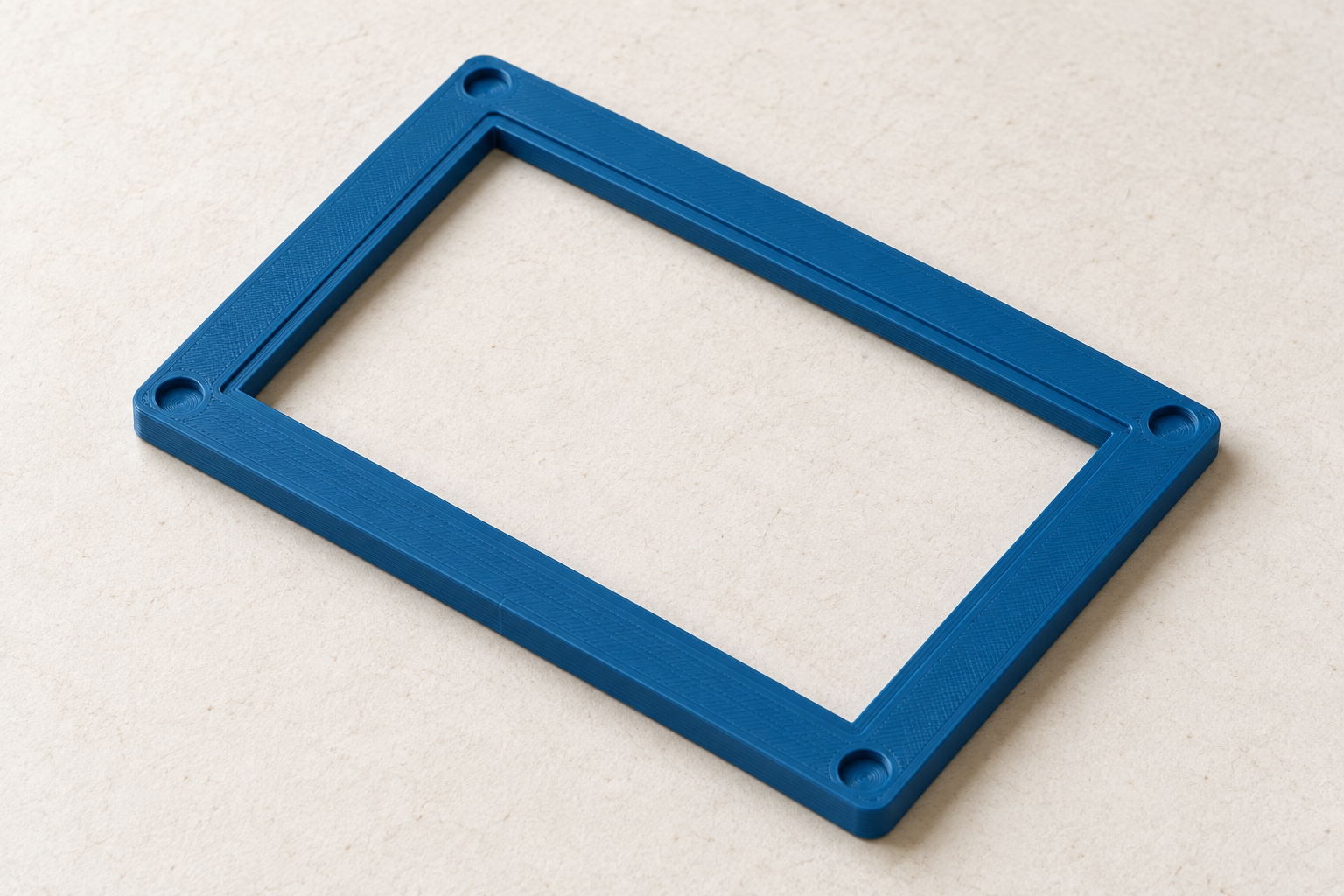 Blauer Filterrahmen mit vier leeren Magnettaschen, lose – KI-Visualisierung.