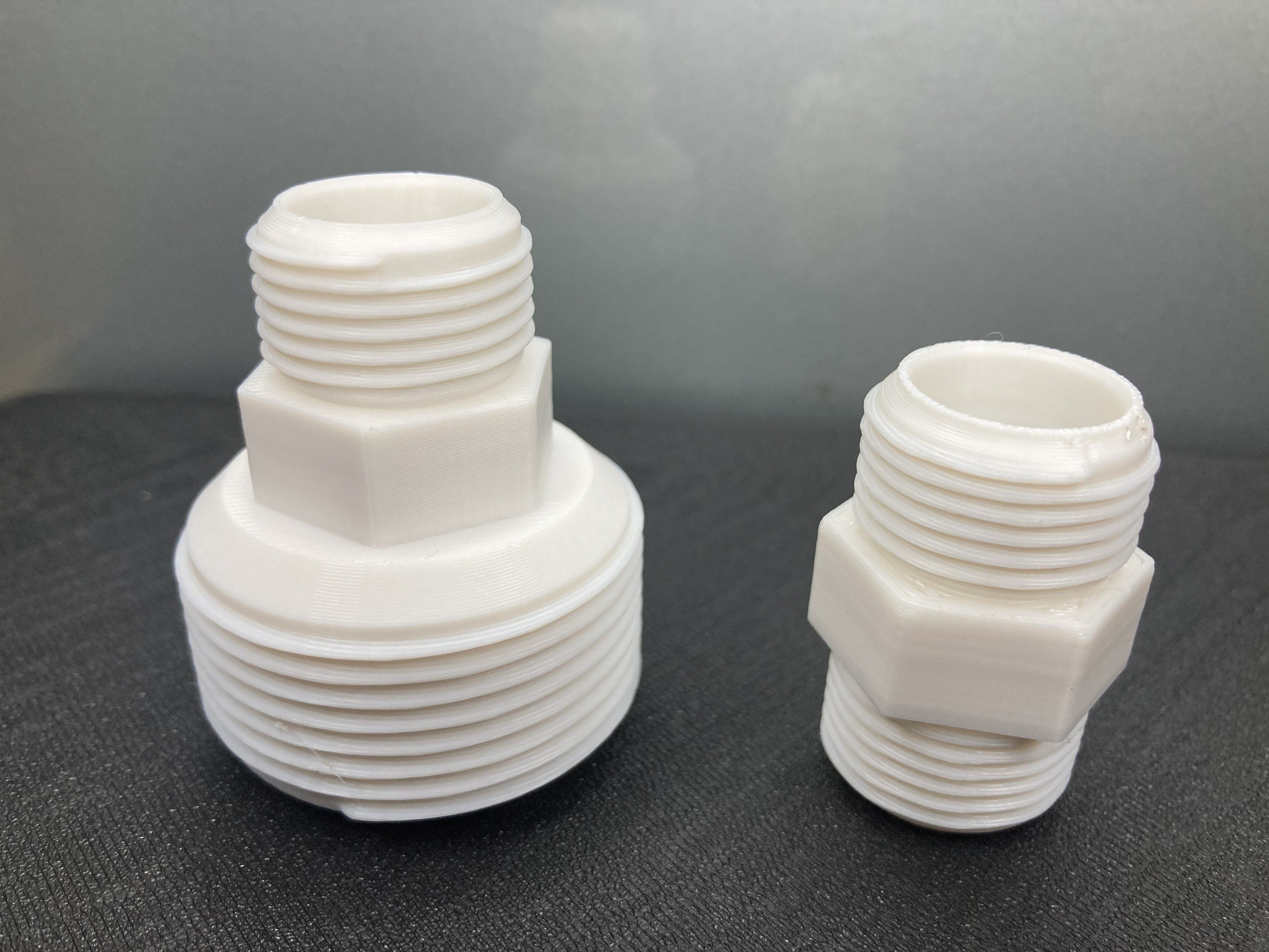 Gedruckter Aussen-Aussen Gewinde Adapter als individuelles Ersatzteil